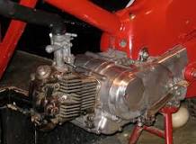 What are the basics of a motorcycle engine?
