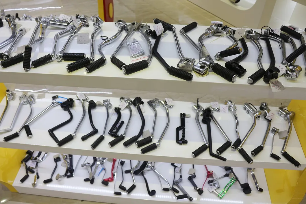 Yog Motorcycle Spare Parts Seat Skua-150 V6/ Dm-200