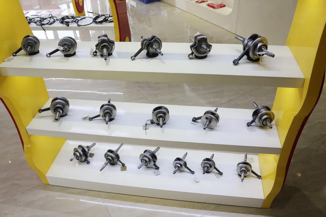 Yog Motorcycle Spare Parts Seat Skua-150 V6/ Dm-200